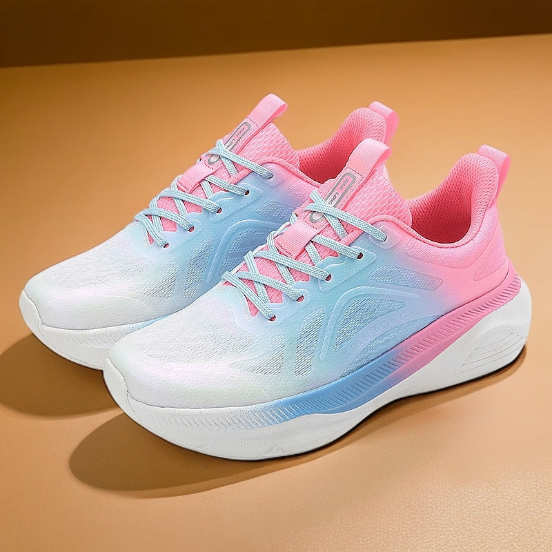 Breathable lightweight cushioned running shoes