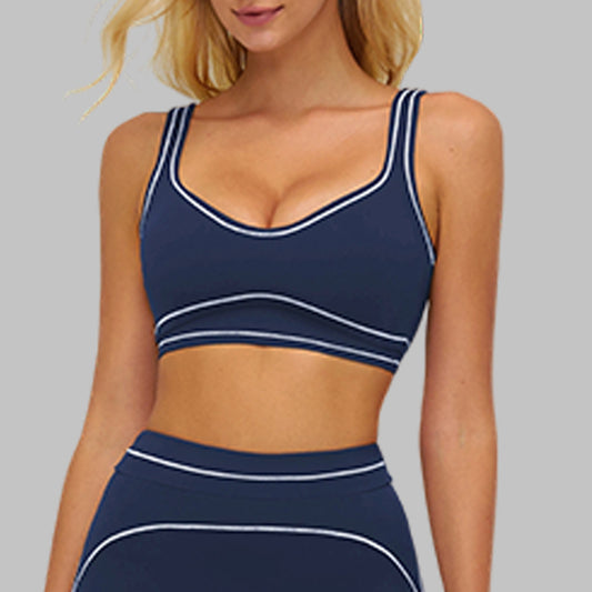 Contrasting bra with removable bra pads