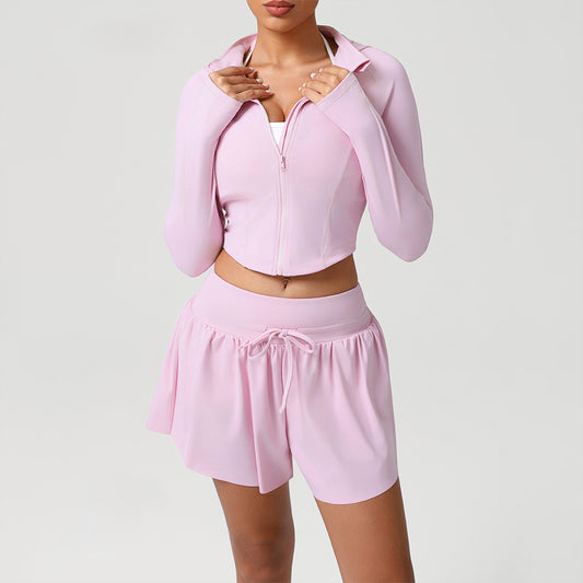 Wholesale hooded jacket + loose-fitting athletic shorts