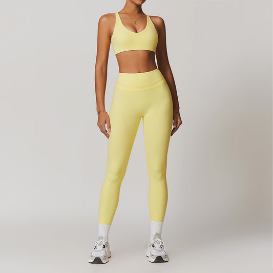 Sujetador de yoga de ajuste de fitness cepillado y leggings de cintura alta