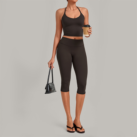Wholesale Women's Halter Neck Yoga Set – High Elasticity Capri Pants Fitness Activewear