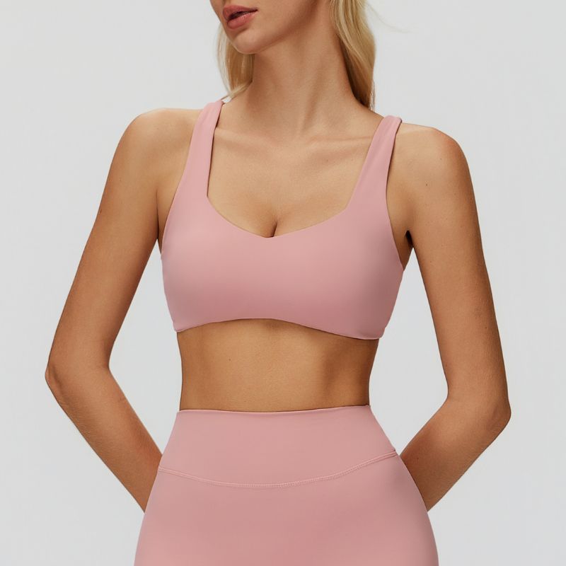 Sports bra with removable bra pads