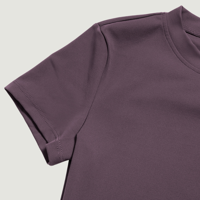 Wholesale Women's Seam-Detail Short Sleeve Crop Top + Mid-Length Shorts Set – Butt-Lifting Yoga Gym Activewear