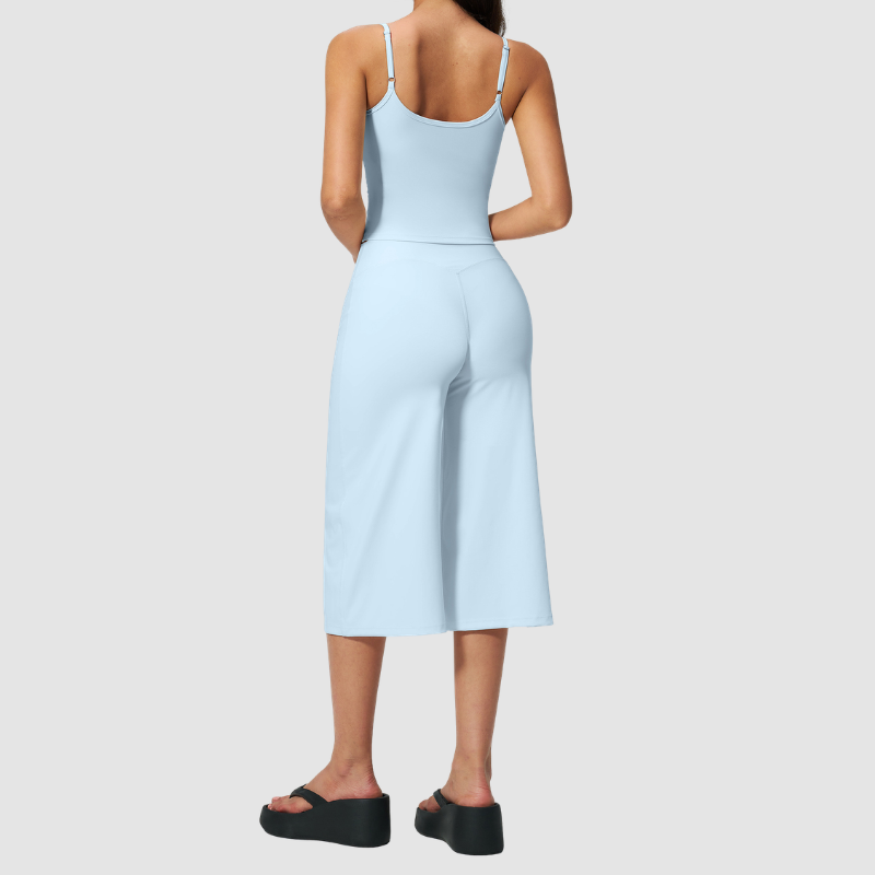 Wholesale Women's Brushed Spaghetti-Strap Tank Top & Wide-Leg Cropped Pants Set – Seam-Detail 2-Piece Yoga Set