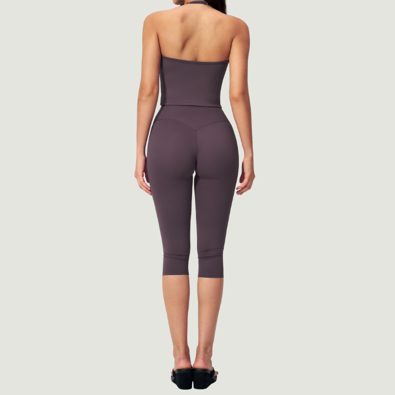 Wholesale Women's Seam-Detail Tank Top + Mid-Length Shorts Set – Butt-Lifting Yoga Gym Activewear