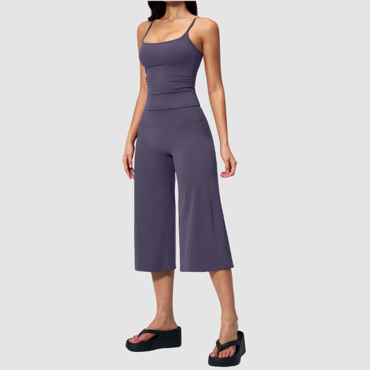 Wholesale Women's Brushed Spaghetti-Strap Tank Top & Wide-Leg Cropped Pants Set – Seam-Detail 2-Piece Yoga Set