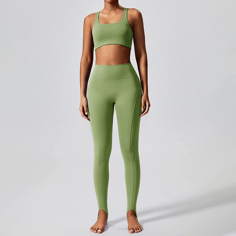 Removable padded sports bra + footed sports leggings 2-piece set