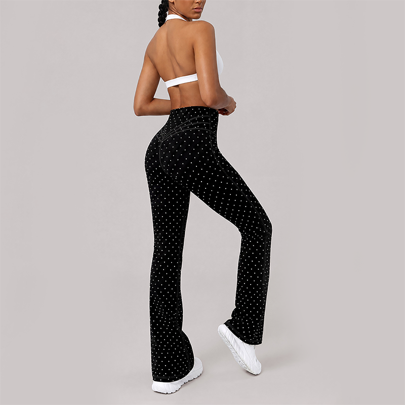Wholesale Women's Polka Dot Yoga Set – Breathable Naked-Feel Training Running Activewear