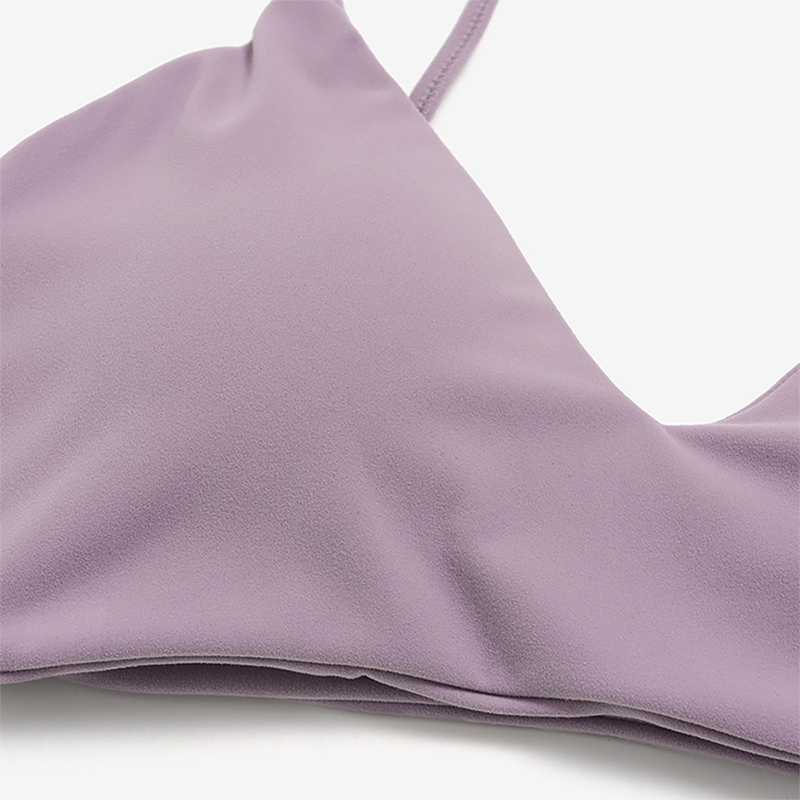 Wholesale Women's High-Impact Sports Bra & Capri Pants Yoga Set with Chest Pad