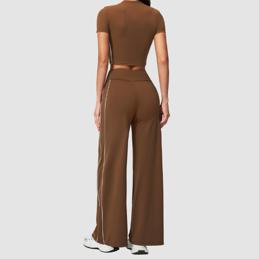 Wholesale Women's Brushed Short Sleeve Crop Top & Wide-Leg Pants Set – Padded Yoga Fitness 2-Piece