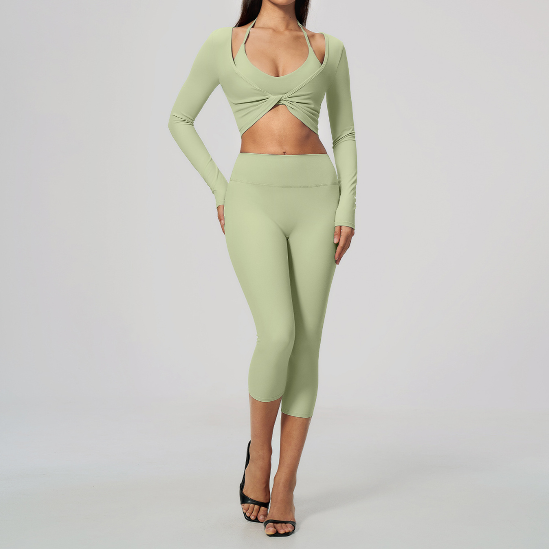 Wholesale Women's Activewear Brushed Bra, Capri Pants & Long-Sleeve 3-piece Yoga Set