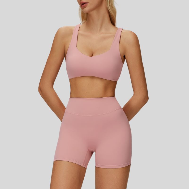 Sports bra with removable bra pads+High-waisted V-neck shorts at the back 2-piece set