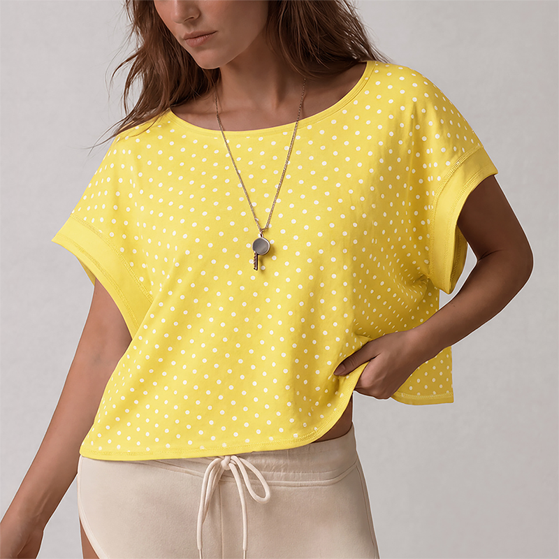Wholesale Women's Hollow Polka Dot Yoga Cover-Up – Loose Fit Open-Back Short Sleeve Gym Top