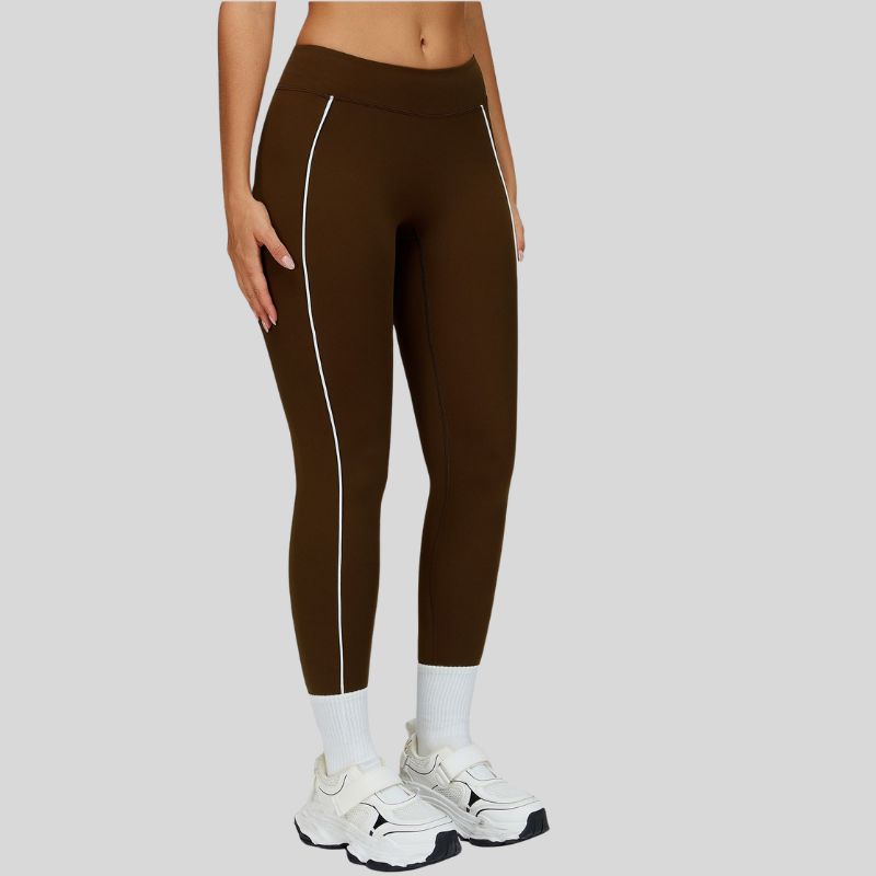 High-waisted contrasting color leggings