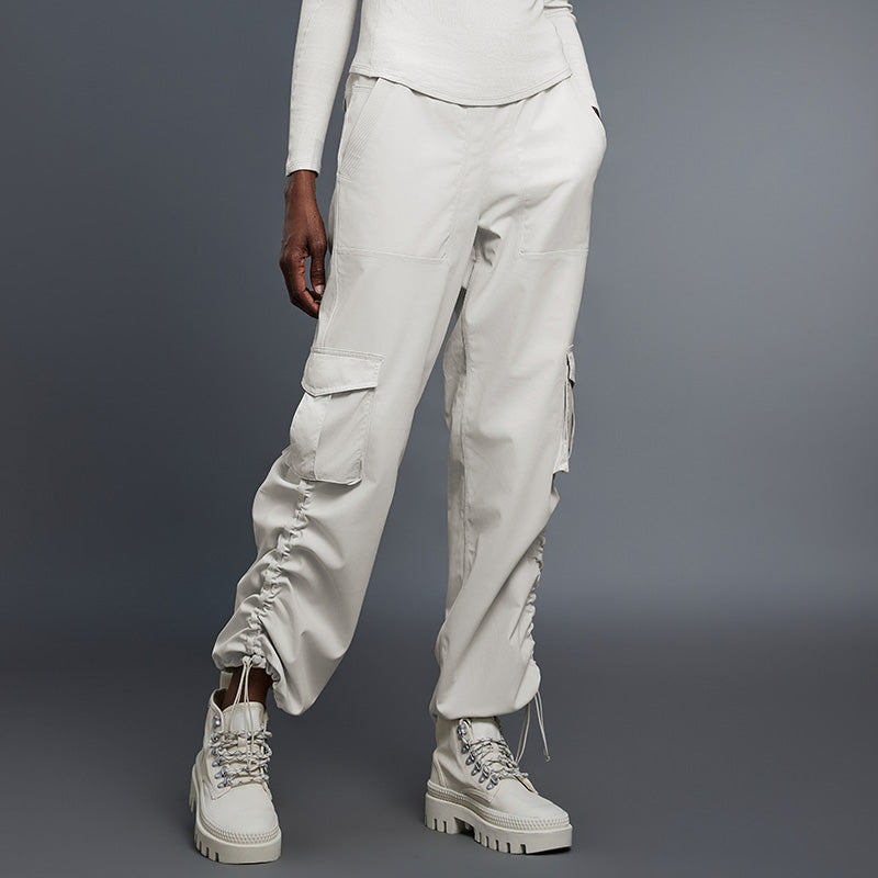 Lightweight sportswear trousers