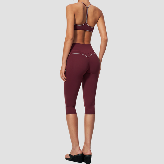 Wholesale Women's Colorblock Yoga Set: Sports Bra & Capri Pants – Tummy Control Butt Lift