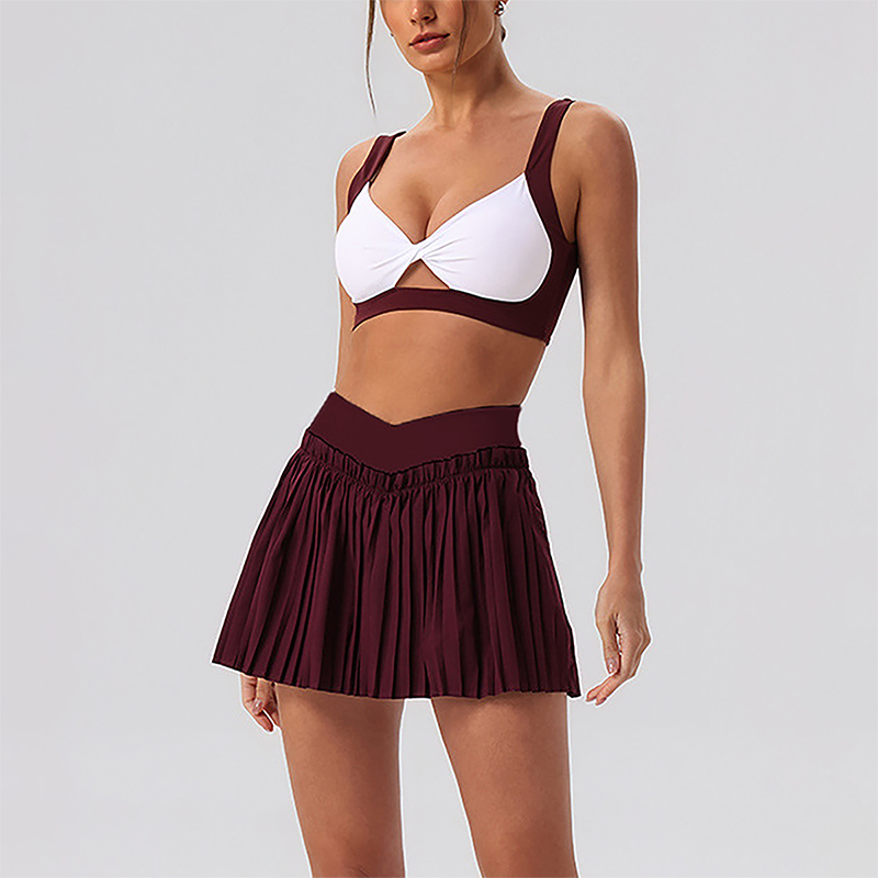 Wholesale Women's Yoga Sports Bra & Pleated Mini Skirt Set with Chest Pad