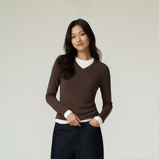 Wholesale Two-piece look V-neck contrast color | Wonderxfans bulk activewear