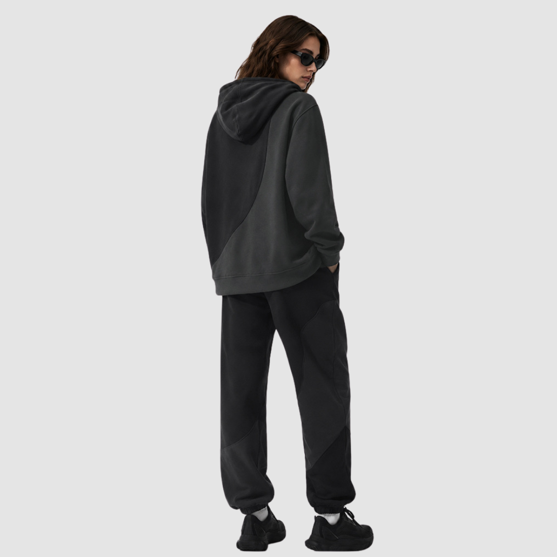 Wholesale Women's Colorblock Hooded Sweatshirt & Jogger Pants Set