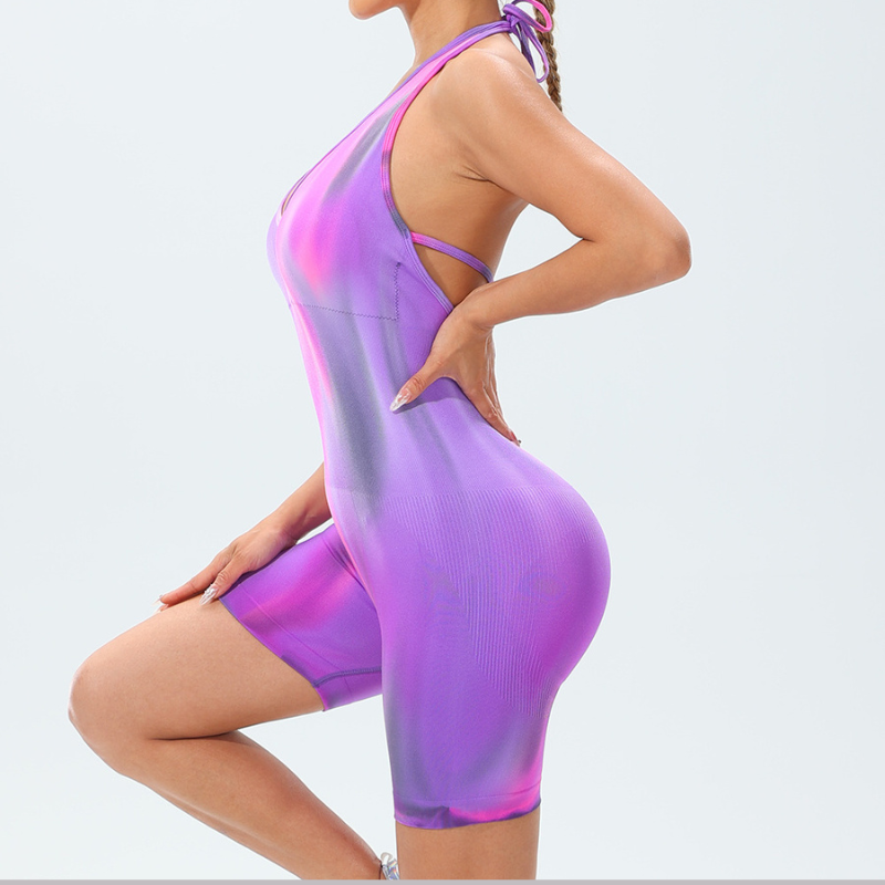 Women's seamless slim-fit yoga shorts bodysuit