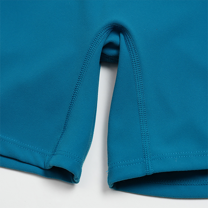 Wholesale Seam-Detail Long-Sleeve Crop Top & High-Waist Biker Shorts Set – Brushed Yoga 2-Piece