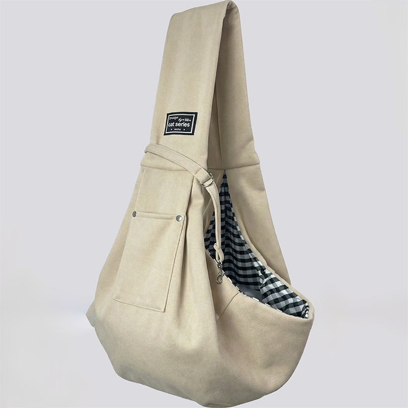 Portable breathable pet carrying bag
