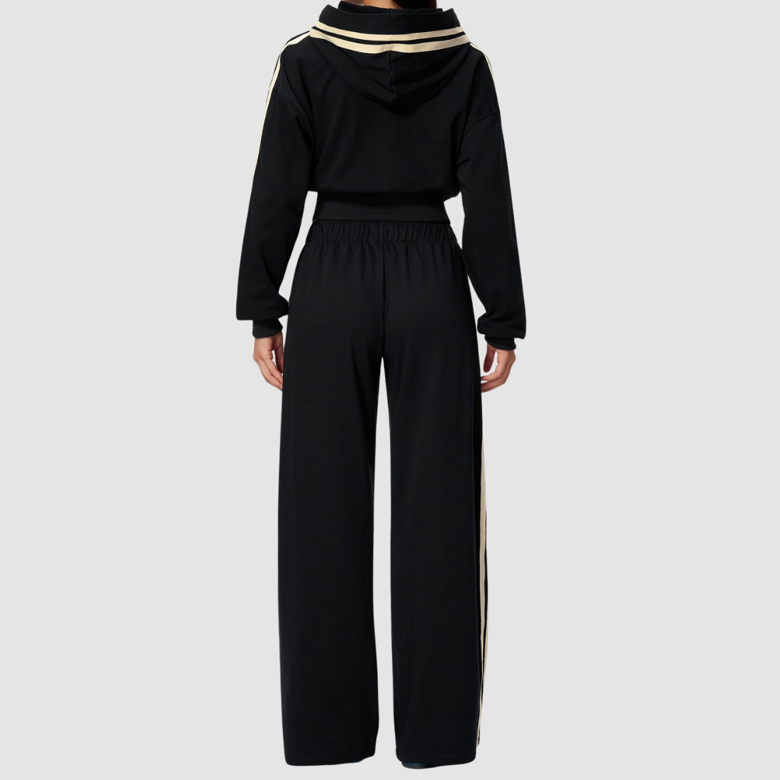 Wholesale Women's Hooded Sweatshirt and Long Sweatpants Set