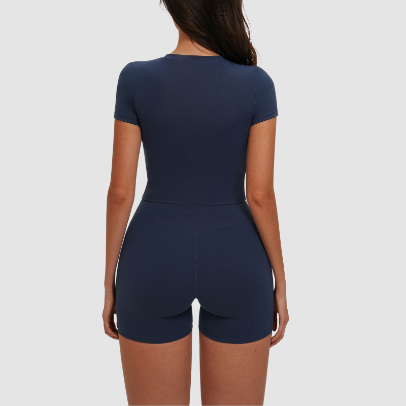 Wholesale solid color short-sleeved T-shirt + shorts