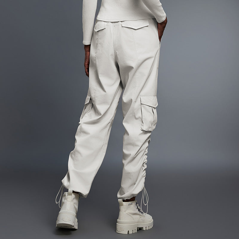 Lightweight sportswear trousers