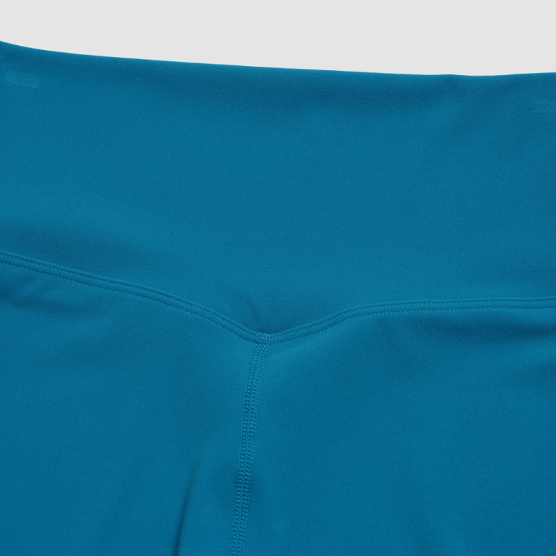 Wholesale Seam-Detail Racerback Tank Top & High-Waist Biker Shorts Set – Brushed Yoga 2-Piece