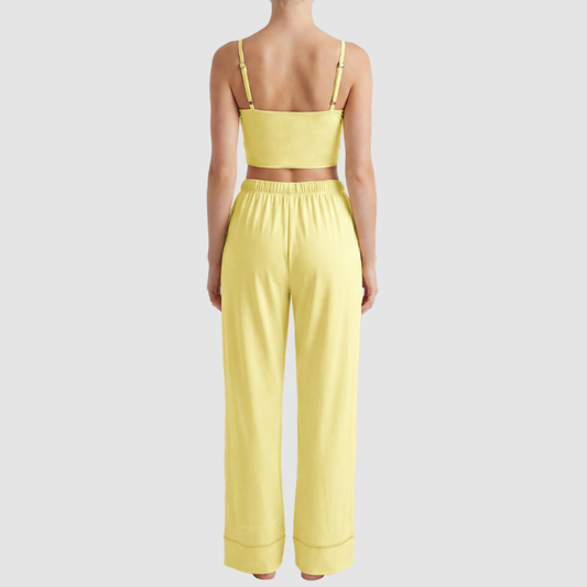 Wholesale Women's Yoga Bra & Wide-Leg Pants Set – High-Stretch Training Suit