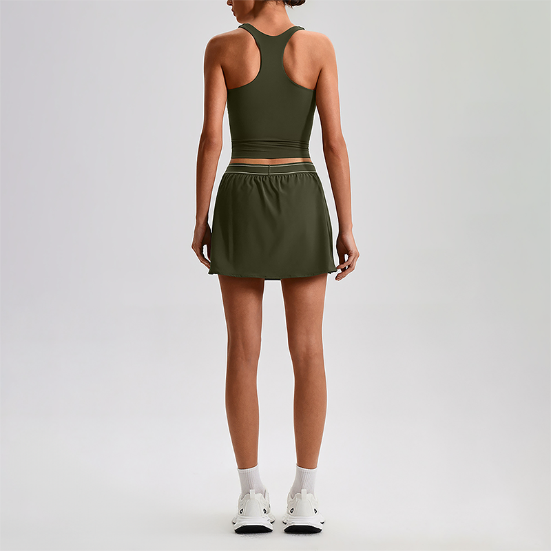 Wholesale Sleeveless Sports Top & Pleated Tennis Skirt Set – Quick-Dry Athletic 2-Piece with Built-In Shorts