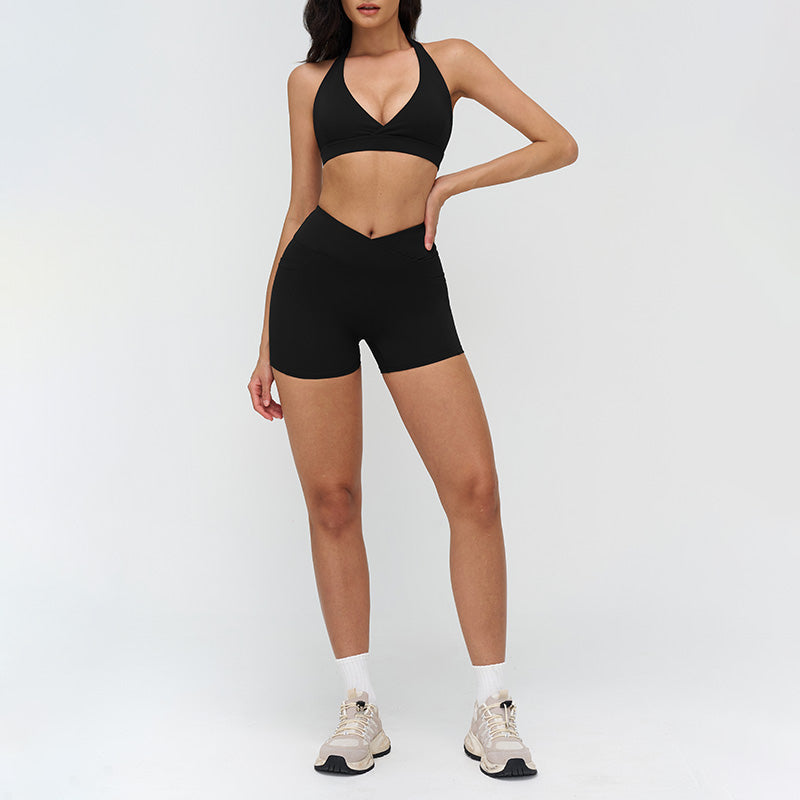 Halterneck backless bra + side pocket design shorts 2-piece set