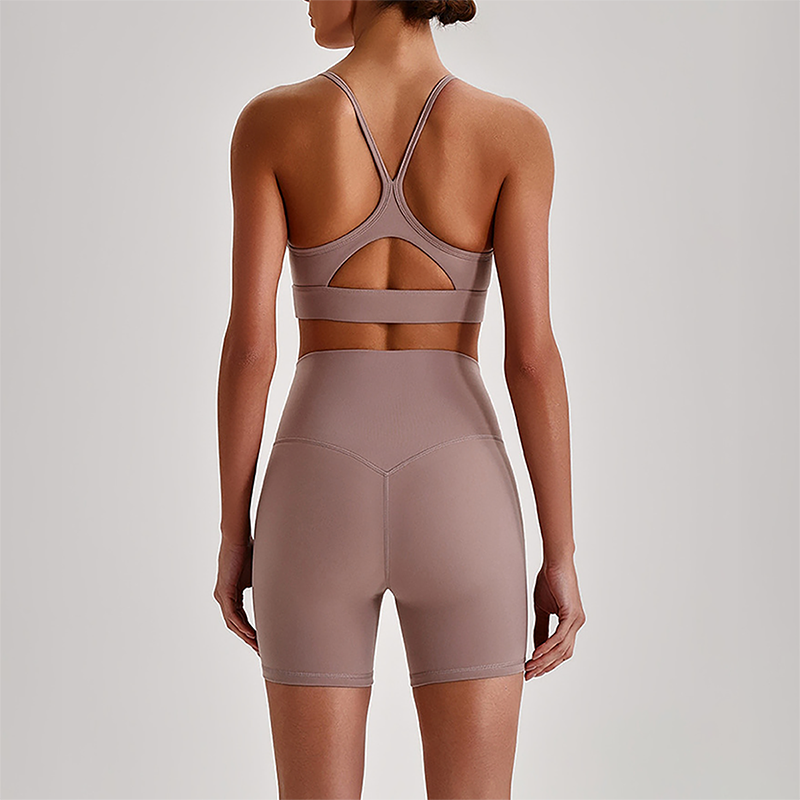 Wholesale Brushed Naked-Feel Open-Back Sports Bra & High-Waist Shorts Set – Sculpting Yoga 2-Piece