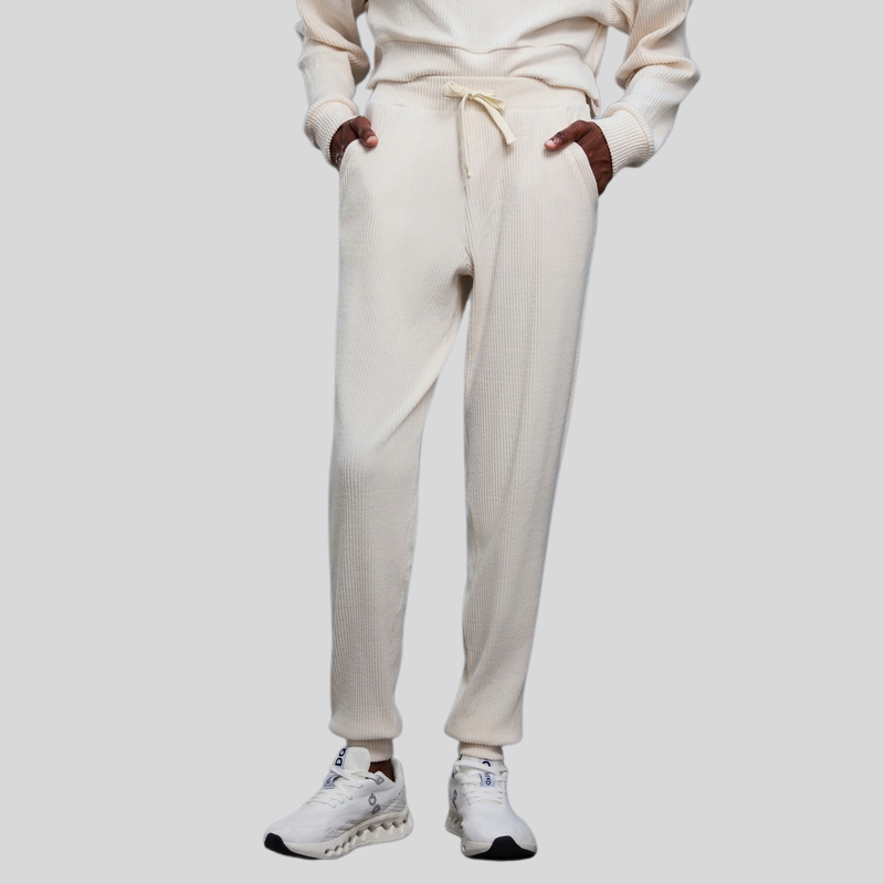 Loose-fitting sports pants + hooded sports sweatshirt two-piece set