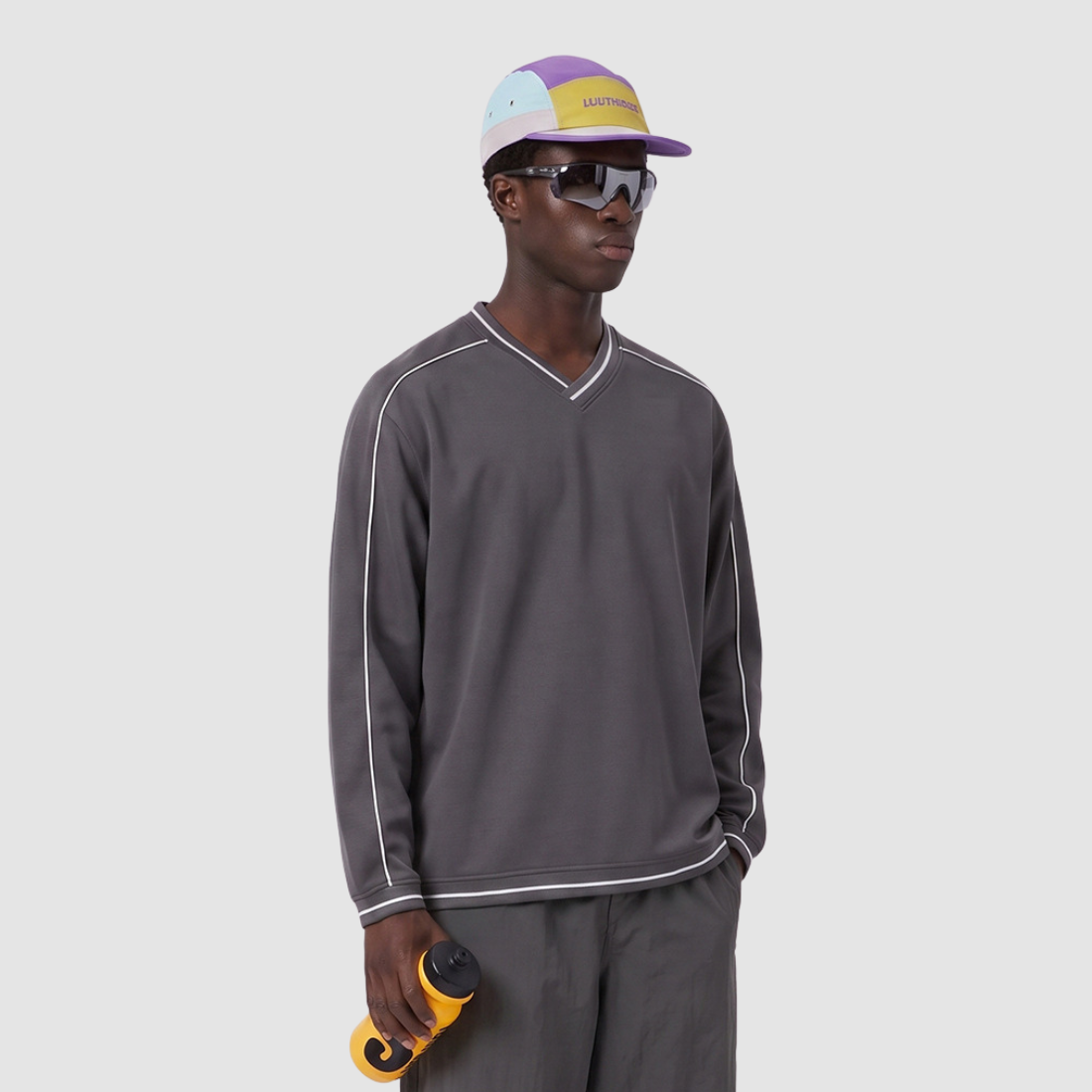 Wholesale Contrast V-Neck Drop-Shoulder Sweatshirt