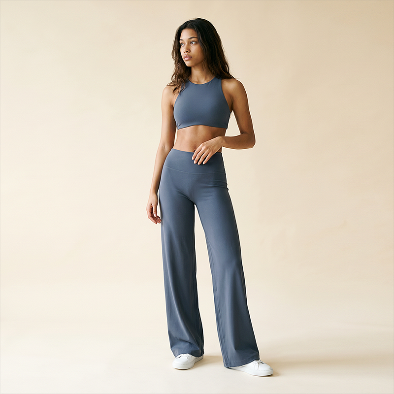Wholesale Women's Brushed Fabric Sports Bra and Wide-Leg Pants Set
