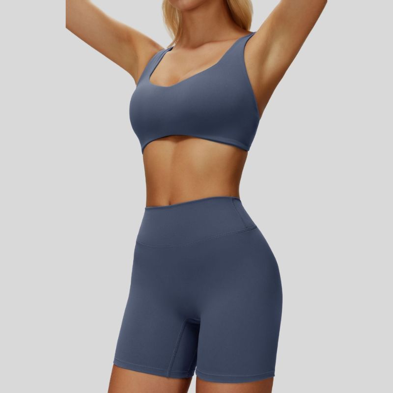 Sports bra with removable bra pads+High-waisted V-neck shorts at the back 2-piece set