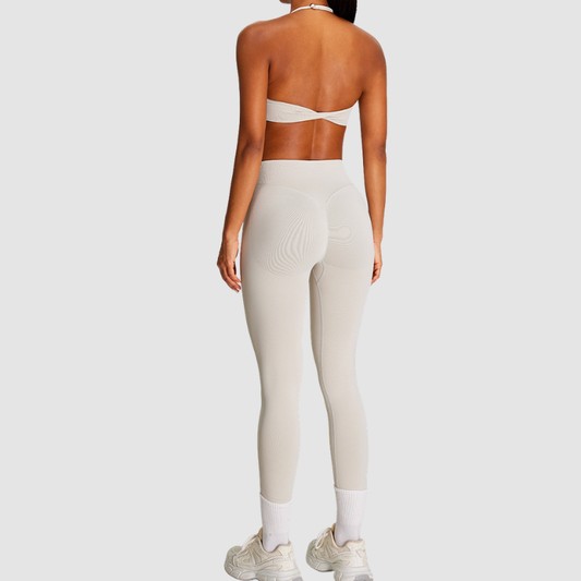 Wholesale Seamless Halter Sports Bra & High-Waist Leggings Set – Naked-Feel Peach-Lift Yoga 2-Piece