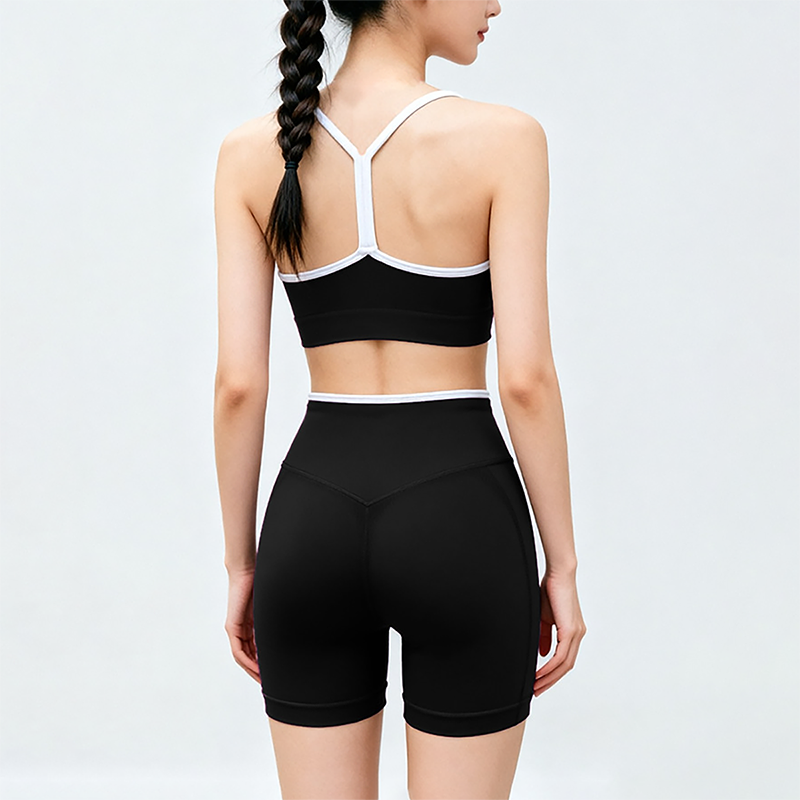 Wholesale Women's Seamless Yoga Set: Sports Bra & Biker Shorts – Butt-Lifting Breathable Pilates Training w/ Chest Pad