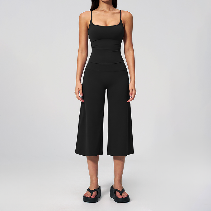Wholesale Women's Brushed Spaghetti-Strap Tank Top & Wide-Leg Cropped Pants Set – Seam-Detail 2-Piece Yoga Set