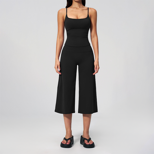 Wholesale Women's Brushed Spaghetti-Strap Tank Top & Wide-Leg Cropped Pants Set – Seam-Detail 2-Piece Yoga Set