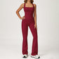 THIN STRAPS TANK TOP + Slim-fit athletic flare pants 2-PIECE SET