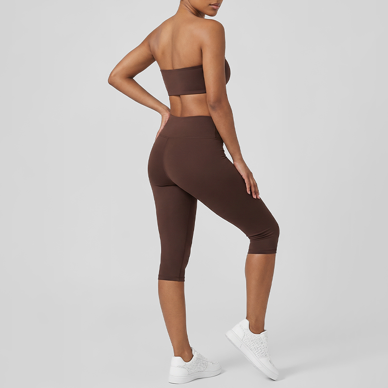 Wholesale V-neck halter top + high-waisted cropped pants set