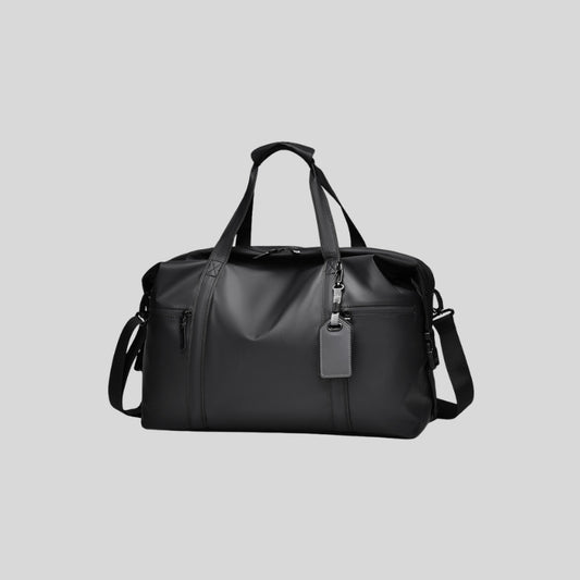 Fitness sports bag with dry and wet separation