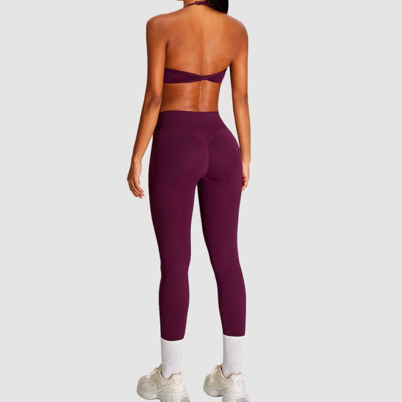 Wholesale Seamless Halter Sports Bra & High-Waist Leggings Set – Naked-Feel Peach-Lift Yoga 2-Piece