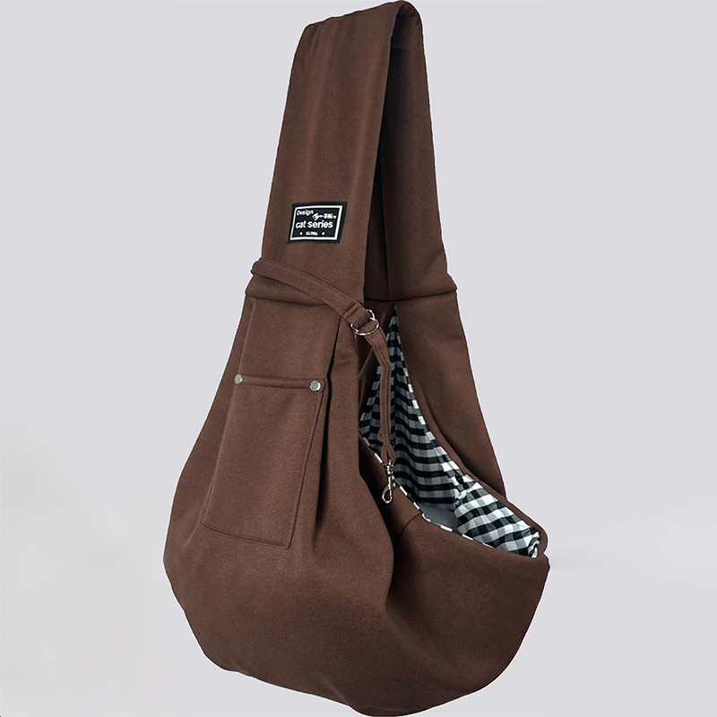 Portable breathable pet carrying bag