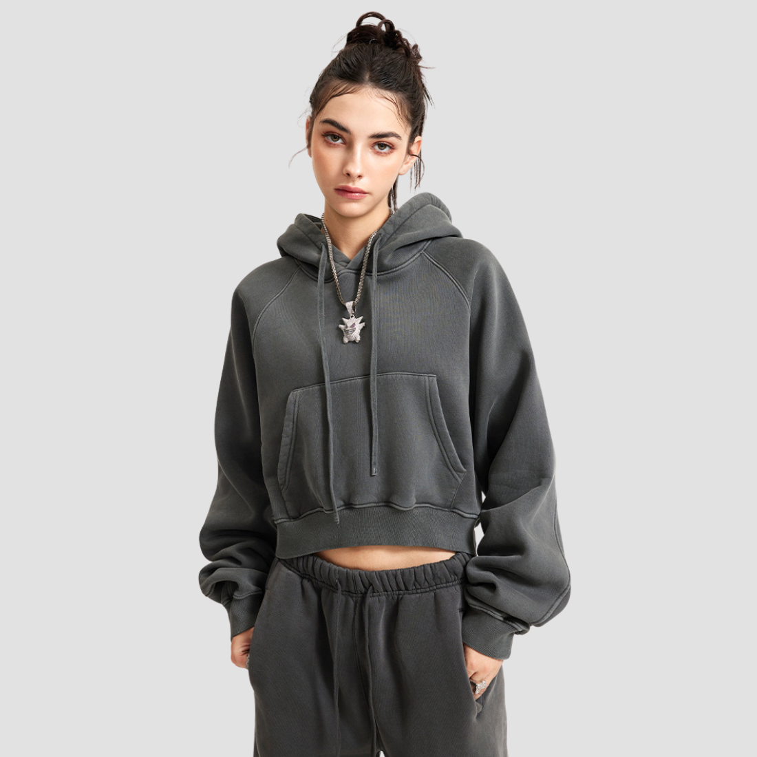 Wholesale Women’s Vintage Washed Raglan Hoodie – Fleece Cropped Pullover
