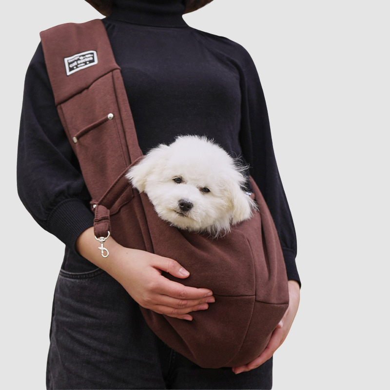 Portable breathable pet carrying bag