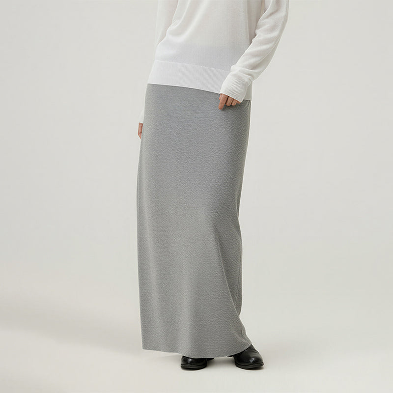Slim and warm skirt